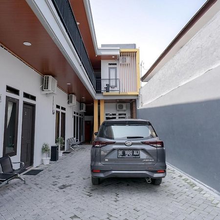 فندق Reddoorz @ Jalan Urip Sumoharjo Lampung باندار لامبونغ المظهر الخارجي الصورة